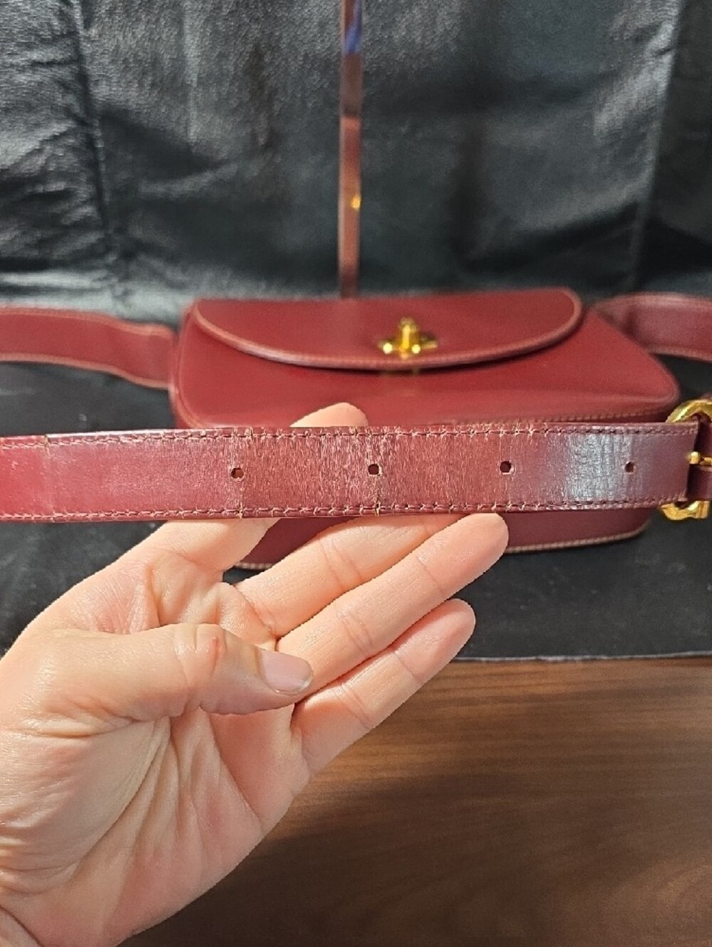 Vintage Cartier Burgundy Leather Crossbody Bag with Gold Turn-Lock - Picture 13 of 16